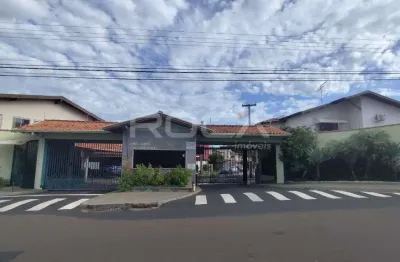 Casa em condomínio fechado com 3 quartos para alugar na Rua Quinze de Novembro, 3800, Chácara São João, São Carlos