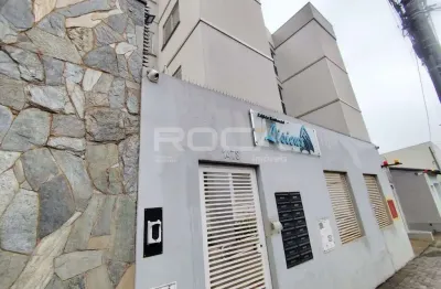 Apartamento Padrão para Alugar no Centro de São Carlos - 2 Dormitórios, Suíte, Sacada com Churrasqueira e Elevador