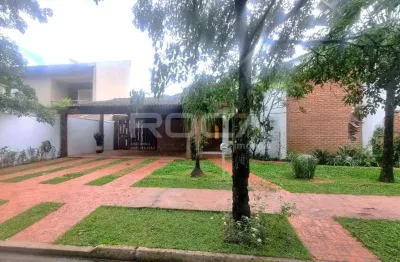 Casa de 3 dormitórios com suíte e churrasqueira no Bosque de São Carlos