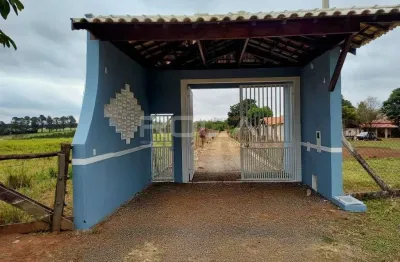 Charmosa Chácara em Condomínio à Venda e locação em São Carlos