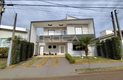Casa de luxo em condomínio com piscina e campo de futebol no Eldorado, São Carlos