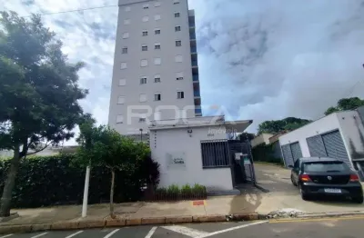 Aluguel de Apartamento Padrão com 2 Dormitórios em Jardim São Carlos, São Carlos
