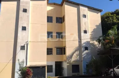 Apartamento Padrão para Alugar em São Carlos - 2 Dormitórios e Garagem no Bairro Romeu Santini