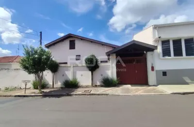 Espaçosa casa de 4 dormitórios na Vila Costa do Sol, São Carlos