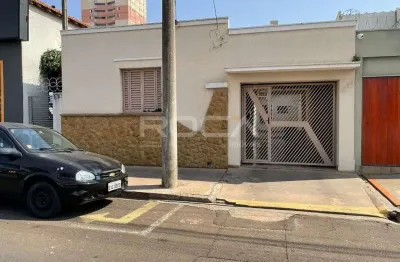 Casa à venda no Centro, São Carlos: perfeita para sua família!