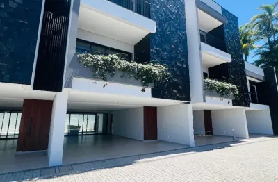 Triplex alto padrão no glória com piscina privativa e elevador
