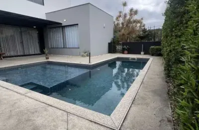 Casa para Venda em Joinville, Boa Vista, 3 dormitórios, 3 suítes, 4 banheiros, 5 vagas