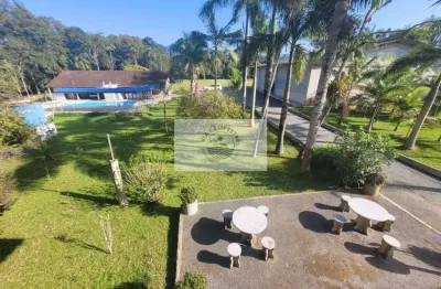 Sítio com 62.346 m² e ampla infra estrutura para área de festas com 2.540 m² construidos