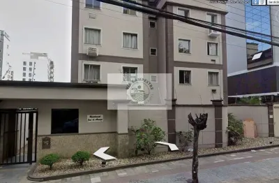 Apartamento térreo, com 2 quartos, garagem coberta, salão de festas, zona norte