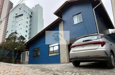Casa com 3 quartos à venda no Atiradores, Joinville 