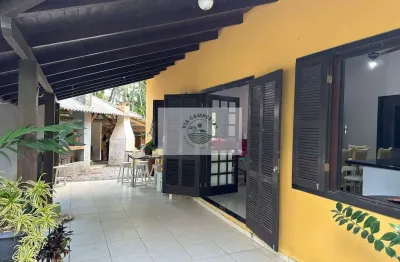 Sítio com residência colonial, 3 quartos, escriturado, 20.200 m², com riacho, analisa permuta