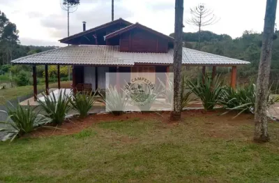 Sítio com 11.000 m², escriturado, residência com 3 dormitórios, terreno com lago