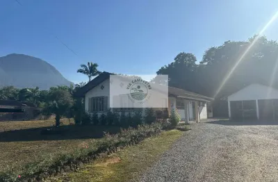 Residencia com 4 dormitórios e amplo terreno de 4.970 m², na estrada mildau, escriturado