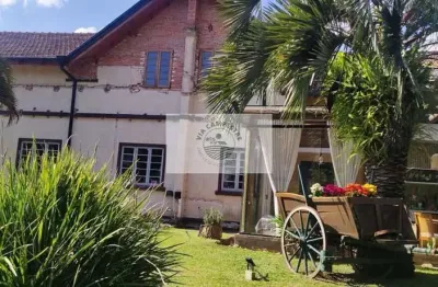 Casa comercial na area central de Campo Alegre, em frente a prefeitura