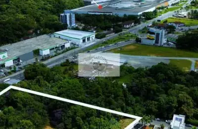 Terreno para construtora com 4.149,24 m², poucos metros do shopping garten, gabarito para 30 metros, analisa permuta