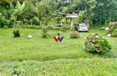 Chácara 915 m  na pr-277 por r 160 mil, ideal para lazer, moradia ou ponto comercial estratégico