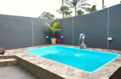 Casa de praia à venda em itapoá, balneário praia das palmeiras, 3 quartos e piscina