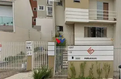 Sobrado 3 quartos  1 suíte  em condomínio fechado na av. kennedy  curitiba