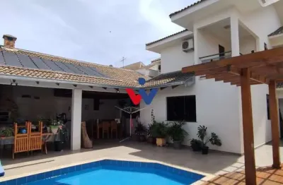 Sobrado de luxo com piscina aquecida e 3 suítes no jardim ipanema  maringá pr