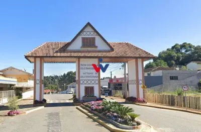 Chácara com casa, água mineral e amplo pátio  quitandinha lapa