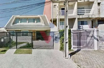 Espetacular Casa à Venda em Curitiba  4 Dormitórios, 2 Suítes, Permuta Aceita