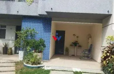 Sobrado em condomínio com 3 dormitórios, suíte master e lazer completo