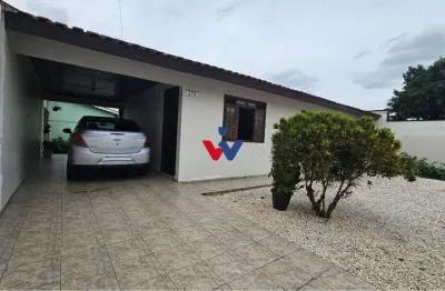 Casa espaçosa à venda em araucária com excelente terreno e localização