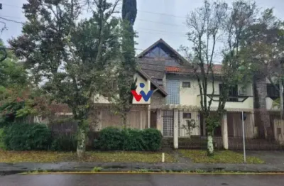 Sobrado de esquina 3 quartos à venda  211 m  em região valorizada