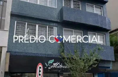Prédio comercial no centro de curitiba  alto fluxo e versatilidade