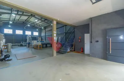 Galpão Industrial Comercial à Venda em Fazenda Rio Grande  587m