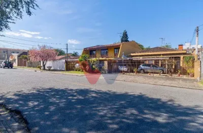 Casa ampla 6 quartos no Prado Velho, Próxima à PUC, ideal para investidores ou escolinha