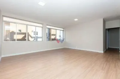 Apartamento amplo e reformado no batel água verde  3 quartos   vaga