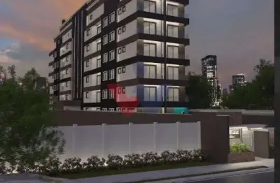 Cobertura Duplex 3 Quartos no Novo Mundo, 167m . Aceita Carro ou Imóvel Menor Valor