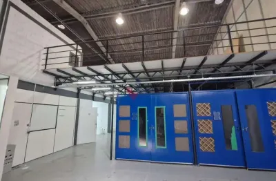 Barracão comercial em esquina | 850 m  construídos em terreno de 960 m