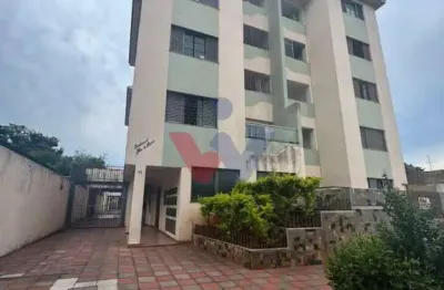 Apartamento Amplo e Mobiliado com 3 Quartos e Sacada  Próximo ao Centro e UEM