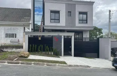 Sobrado de alto padrão no uberaba  3 suítes, terraço gourmet e garagem subterrânea