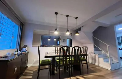 Casa com suíte, espaço gourmet e excelente acabamento  pronta para morar
