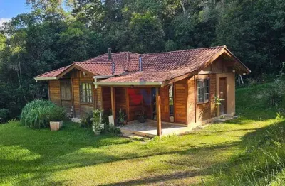 Chácara dos Sonhos em Condomínio Campestre com Segurança, Lazer e Natureza em São José dos Pinhais