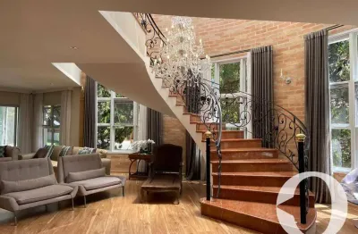 Casa altíssimo padrão projeto contemporâneo, com 1.000,00 terreno mais ampla área não edificante, próxima à portaria