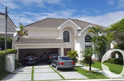 Casa excelente para retrofit, espetacular área de lazer, localização e projeto,