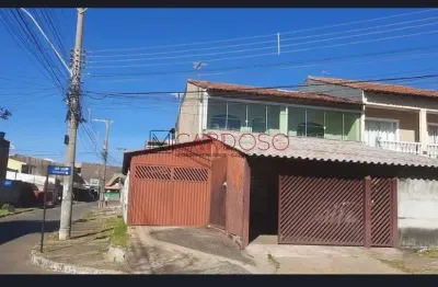 Sobrado, esquina , 5 quartos, varanda. samambaia sul  d207