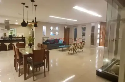 Casa 3 suítes + escritório | próxima ao metrô | piscina de raia aquecida | 800 m² |
