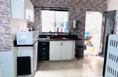 Casa 3 quartos sendo 03 suítes, sol nascente - ceilandia, sol nascente, aceita carro,  próximo do comercio