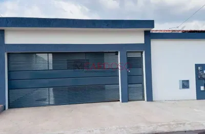 Casa Alto Padrão na MNorte Taguatinga, QNM 34, aceita financiamento e FGTS, pronta