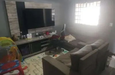 Casa com 03 quartos no sol nascente, com suíte, aceita carro, rua pavimentada,