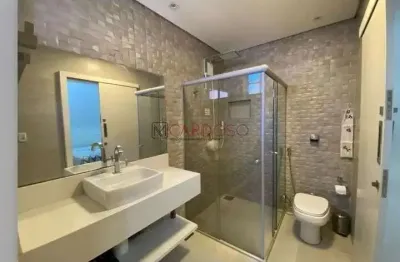 Casa  4 quartos. 3 suítes, Armários Planejados, Piscina, Churrasqueira, Condomínio fechado