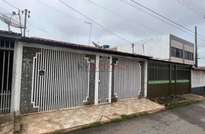 Casa 2 Quartos, garagem,  laje, QNP Ceilândia Norte,  P Norte, escriturada, aceita financiamento e FGTS