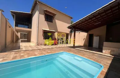Casa com 4 quartos à venda na 13 De Maio, Vila Odete, Itatiaia