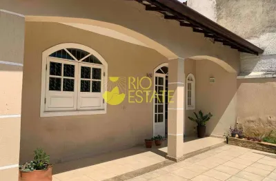 Casa com 3 quartos à venda na Rua Domingos Caruso, São Luís, Volta Redonda