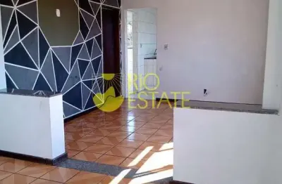 Duas casas à venda, 2 quartos e 1 quarto, jardim roselândia - barra mansa, rj